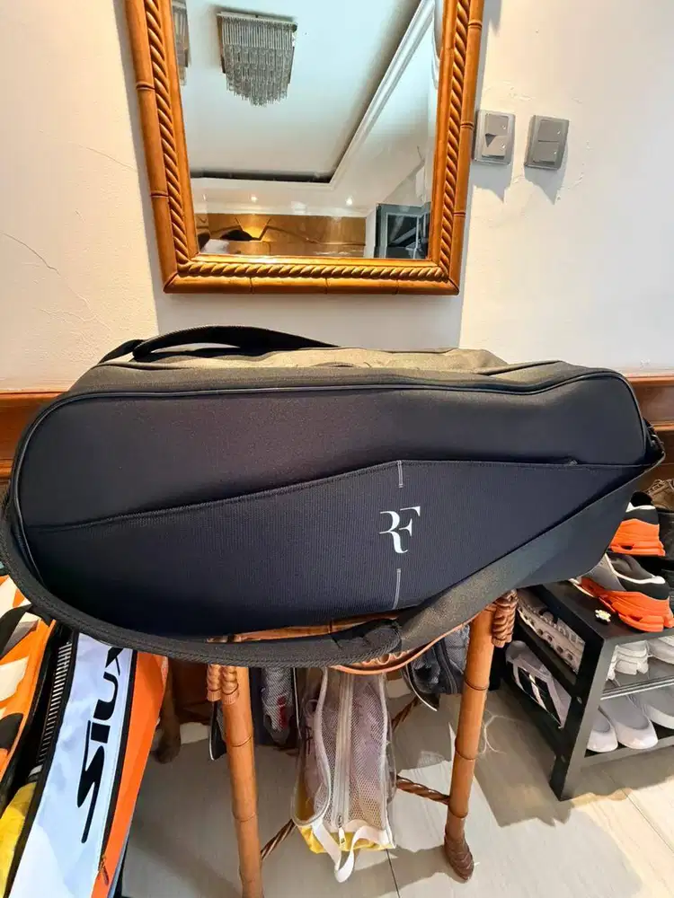 Wilson RF Tournament Black 15 Pack Tennis Badminton Bag