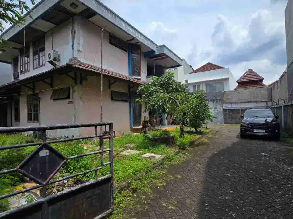 Rumah lama hitung tanah dalam komplek di Pondok Kelapa Jaktim