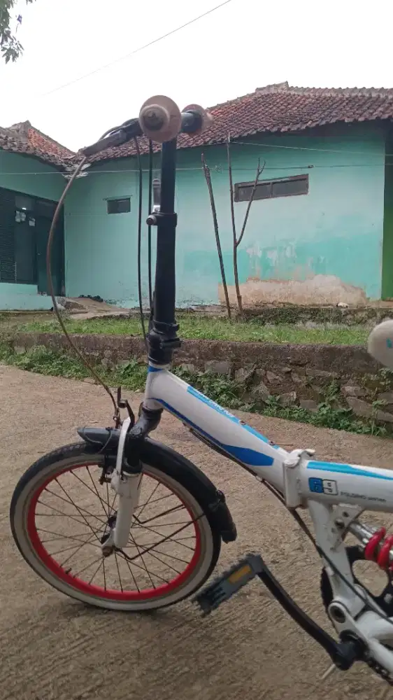 Sepeda Lipat B8 Ring 20 Siap Pakai Nyaman dan Praktis