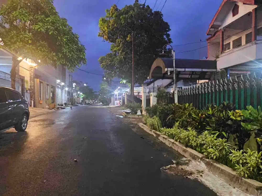 kos lingkungan premium hanya dihargai tanah bisa jadi 50 kamar atau 2 unit kos elite tarif 2 jt an di bunga merak sangat dekat kampus UB Brawijaya