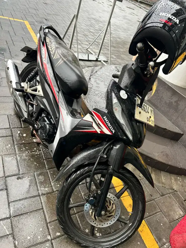HONDA REVO CW TAHUN 2019 MULUS ORIGINAL 1 TANGAN LOKASI KIRCON