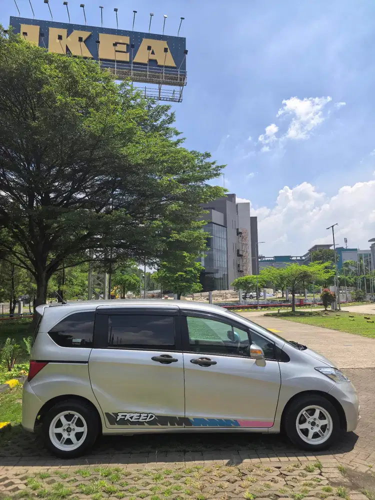 Honda Freed 2013 Bensin