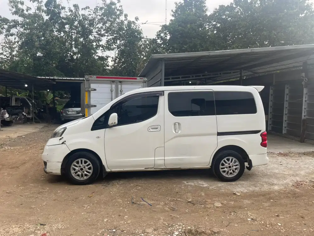 Nissan Evalia 2012 Bensin