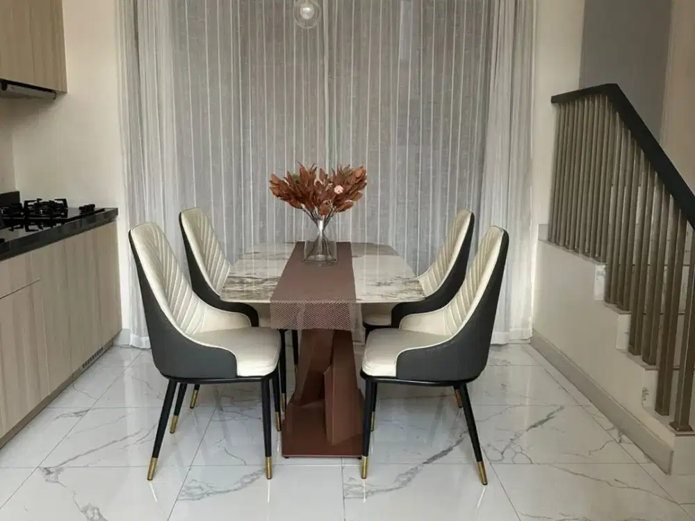 Rumah 3 Lantai Modern Siap Huni, Nyaman & Strategis! Cakung, Jakarta Timur, 007