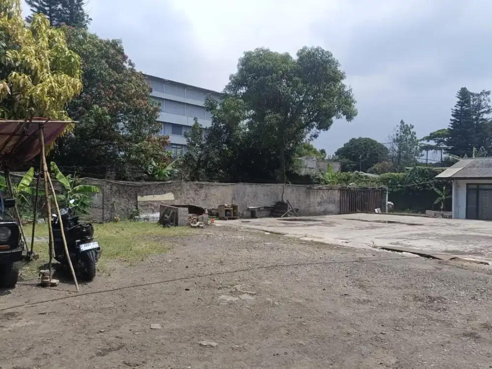 Tanah dan Bangunan di Jl. Soekarno Hatta, By Pass - Kota Bandung