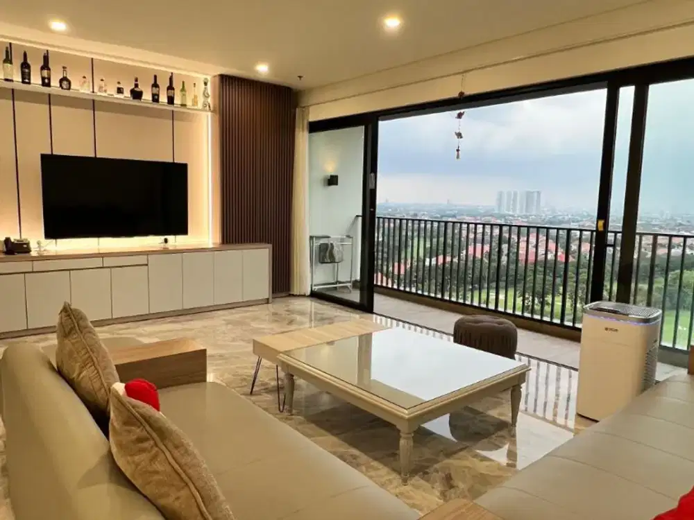 Semi Furnish Apartemen Graha Golf Tower Arion dekat Pakuwon Mall, Unesa, Pintu Tol Satelit