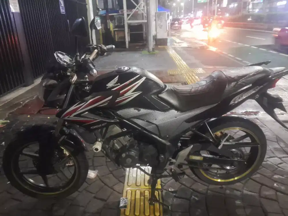 Honda cbr 150 tahun 2013