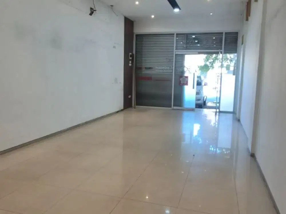 Disewakan Ruko Strategis Cocok Untuk Segala Usaha diarea Pajajaran, Bandung