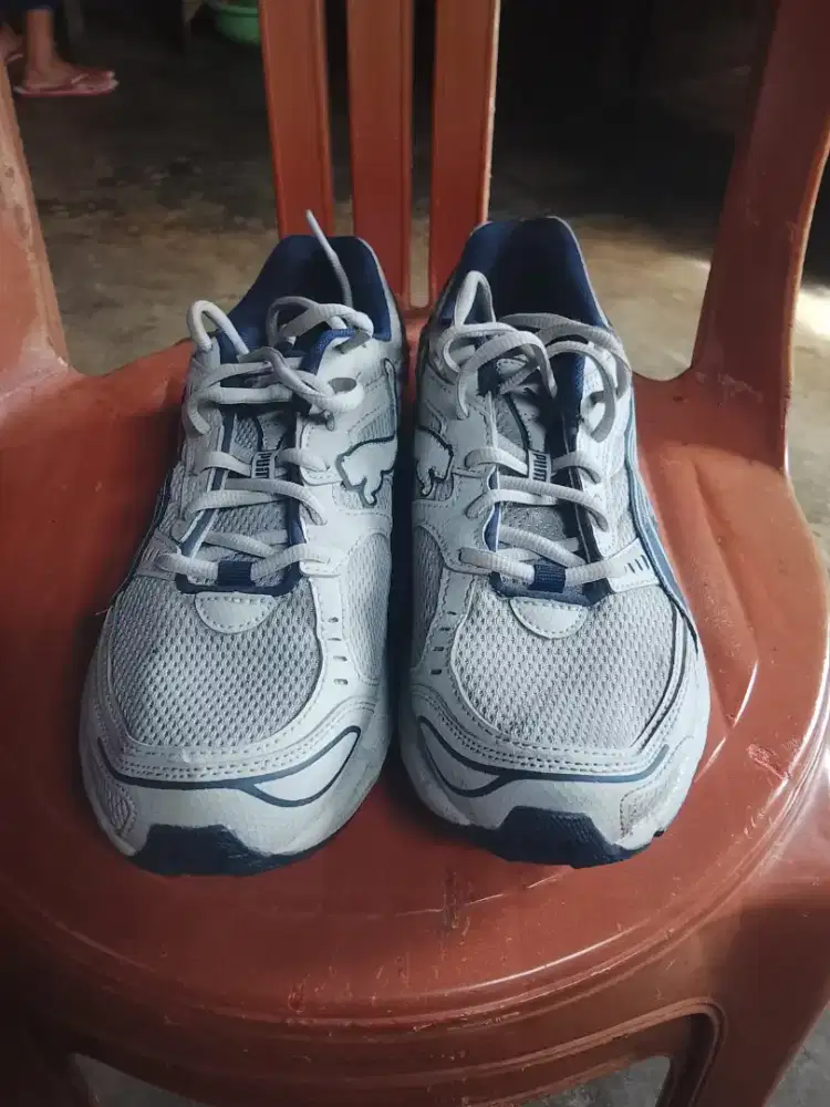 Jual spatu jarang pakai