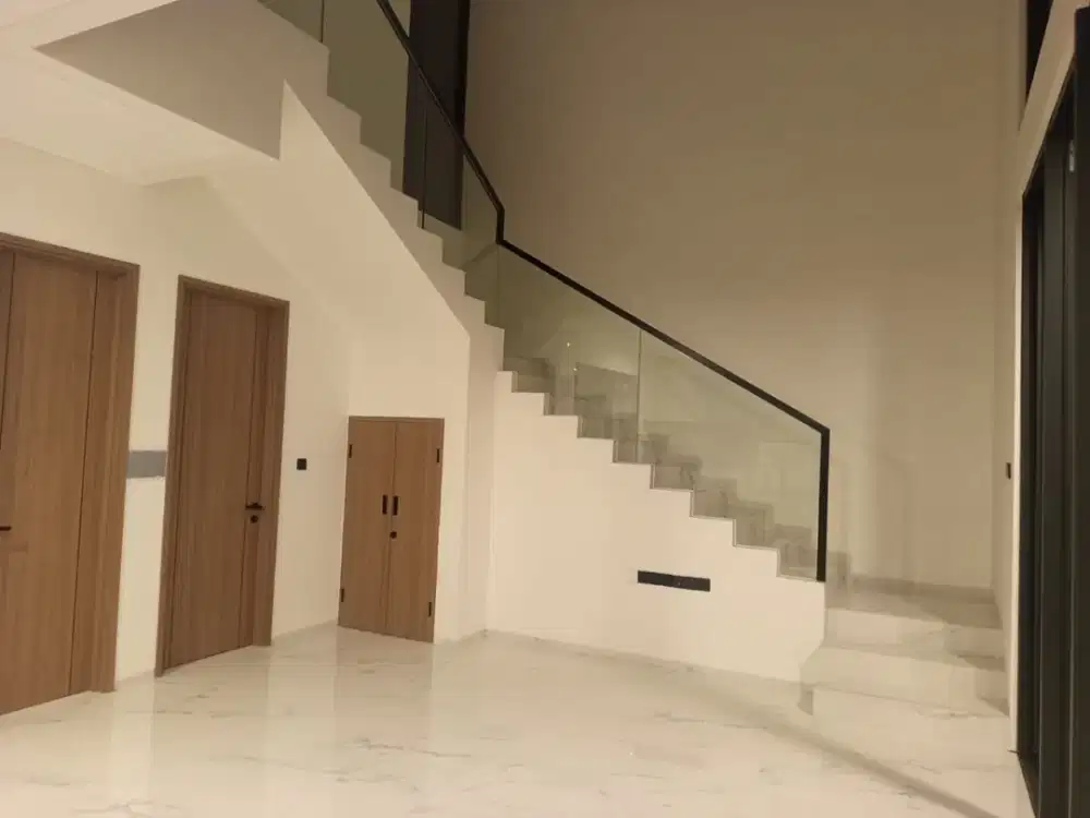 Rumah Baru Tipe Premium Siap Huni Cluster ‎Hillary Summarecon