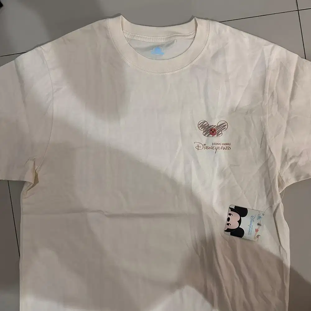 KAOS HONG KONG DISNEYLAND SIZE M