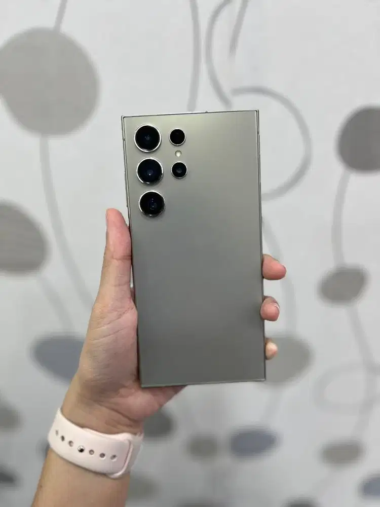 Samsung S24 Ultra 12/512 Sein