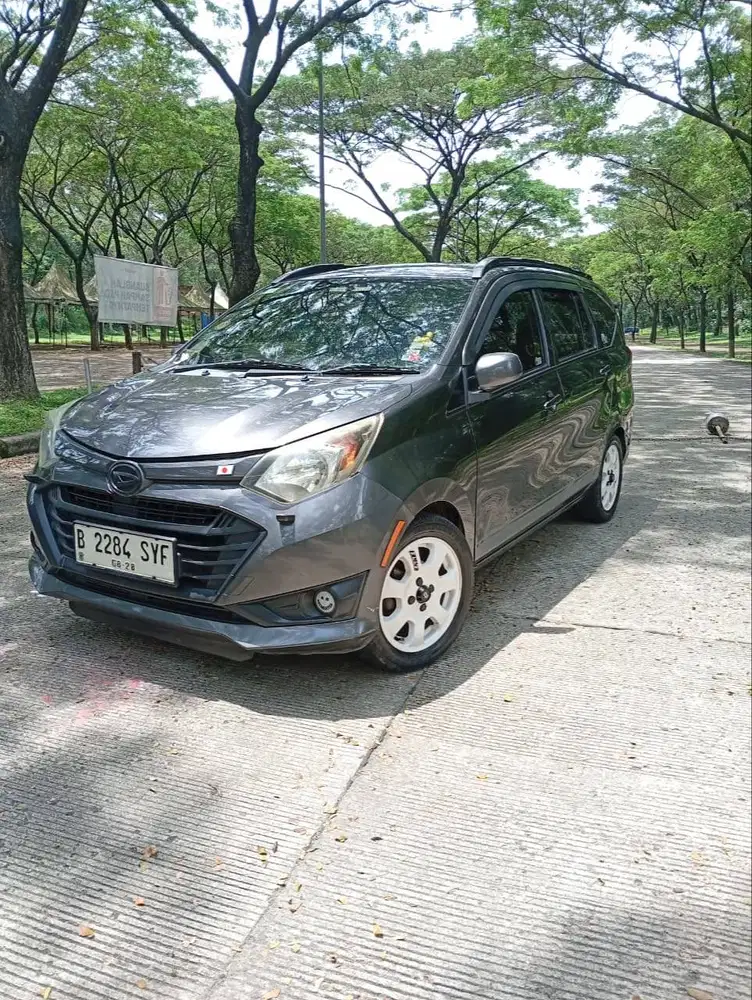 Daihatsu Sigra X AT Deluxe 2017/2018 - Grey Metallic