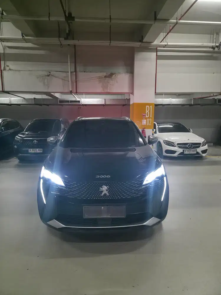 Peugeot 3008 2022 Allure Plus 2022 Hitam Metalic