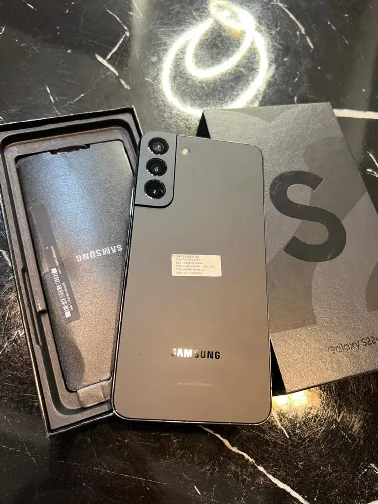 Samsung s22 plus 8/256gb