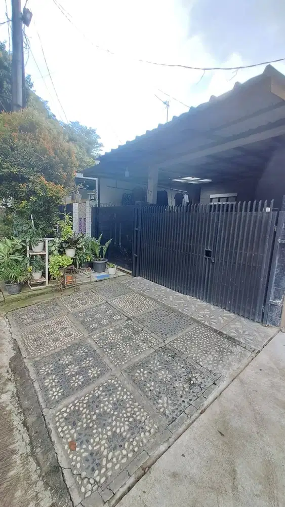 Jual Rumah dengan sebagian Furnish