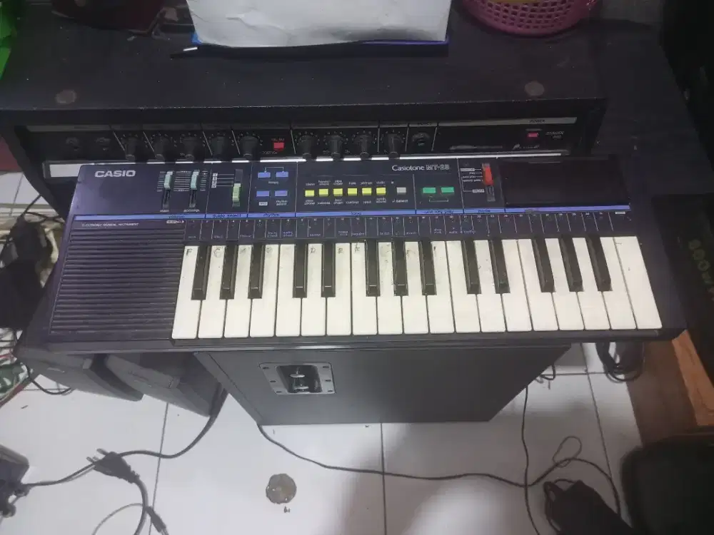 Casiotone MT--28 vintage