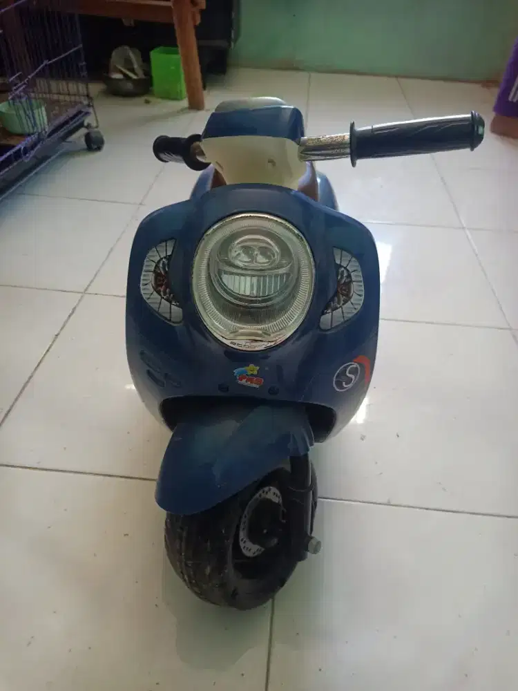 Motor aki Scoopy