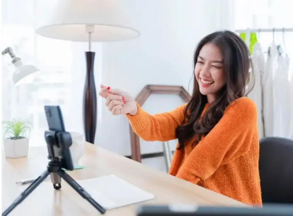 Loker Content Creator Fulltime Brand Terkenal