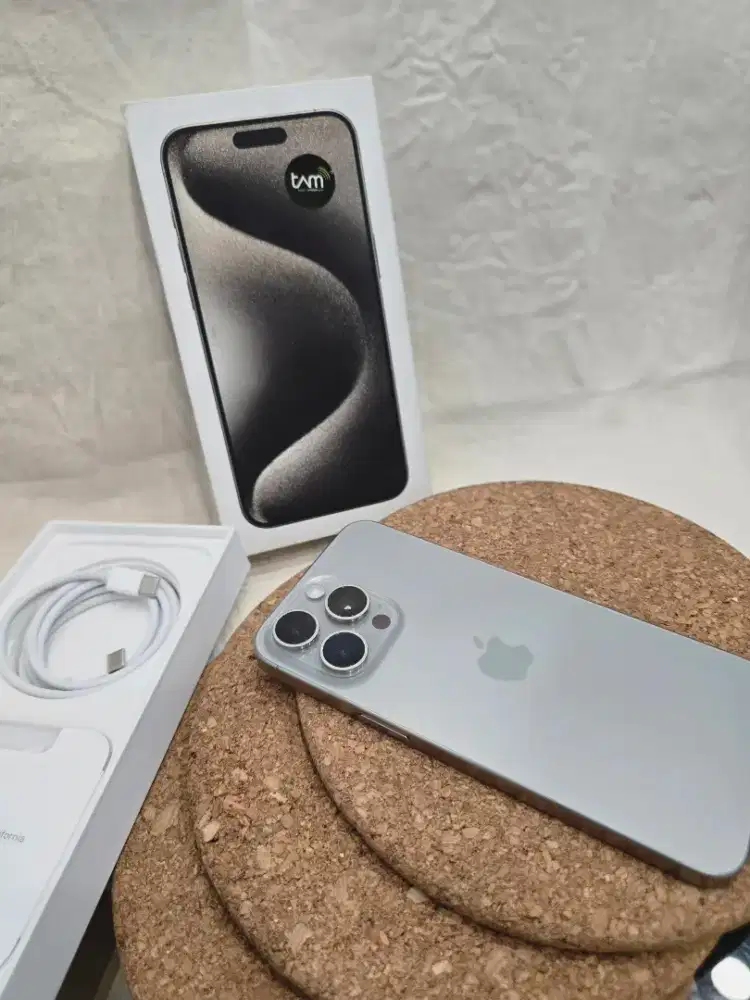 phone 15 Promax 1tb Natural titanium