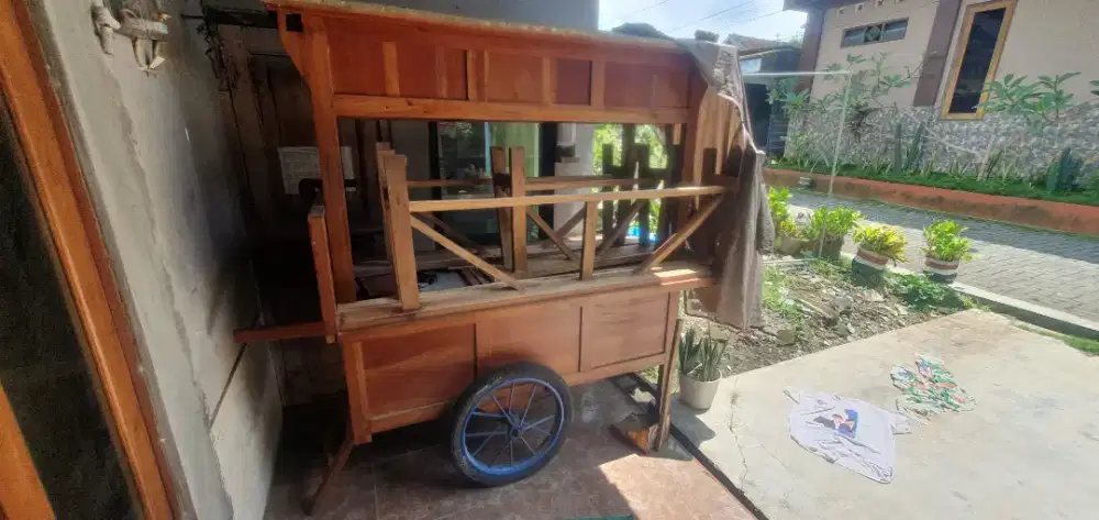 gerobak angkringan baru ,ga jadi di pake