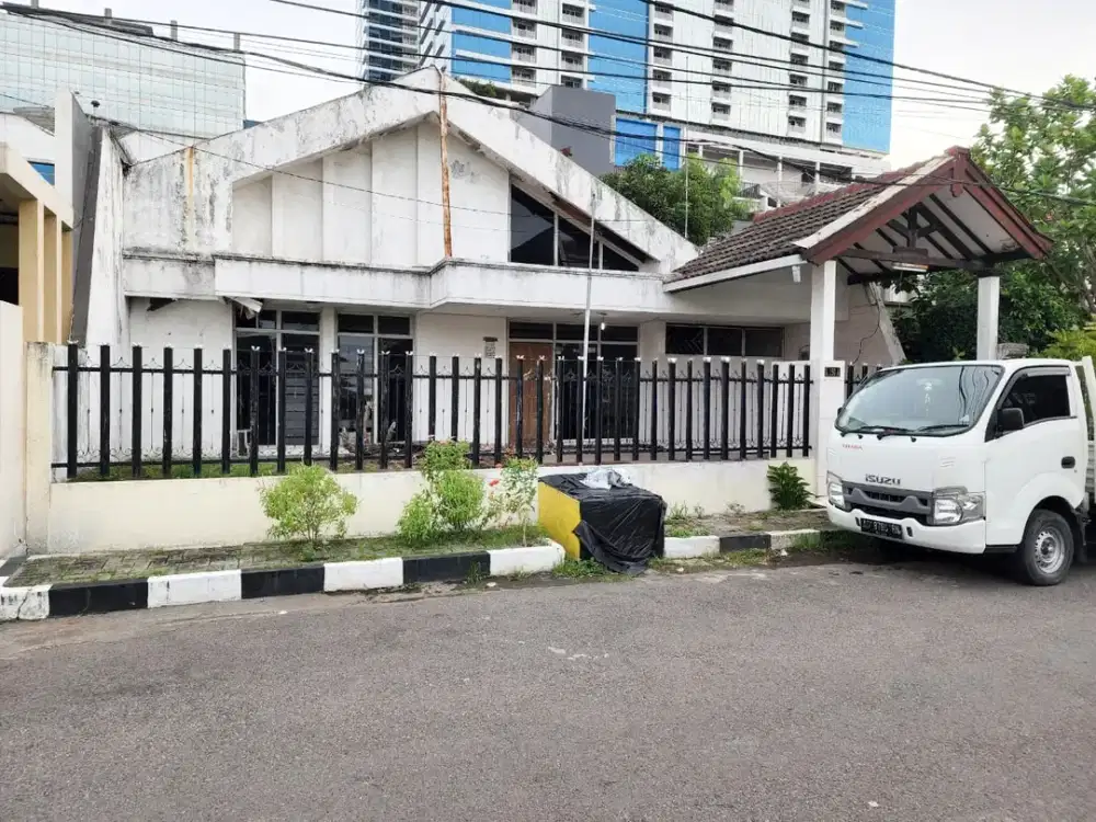 Dijual Rumah 1  Lantai MURRAAAH di Dharmahusada Indah, Surabaya