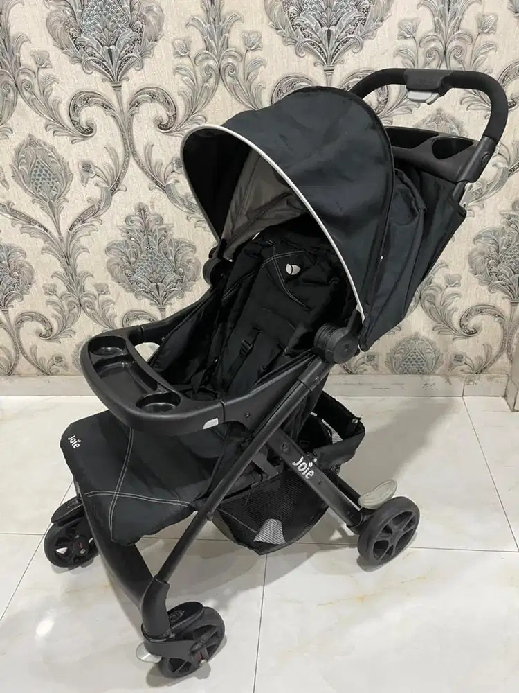 Preloved stroller merk joie