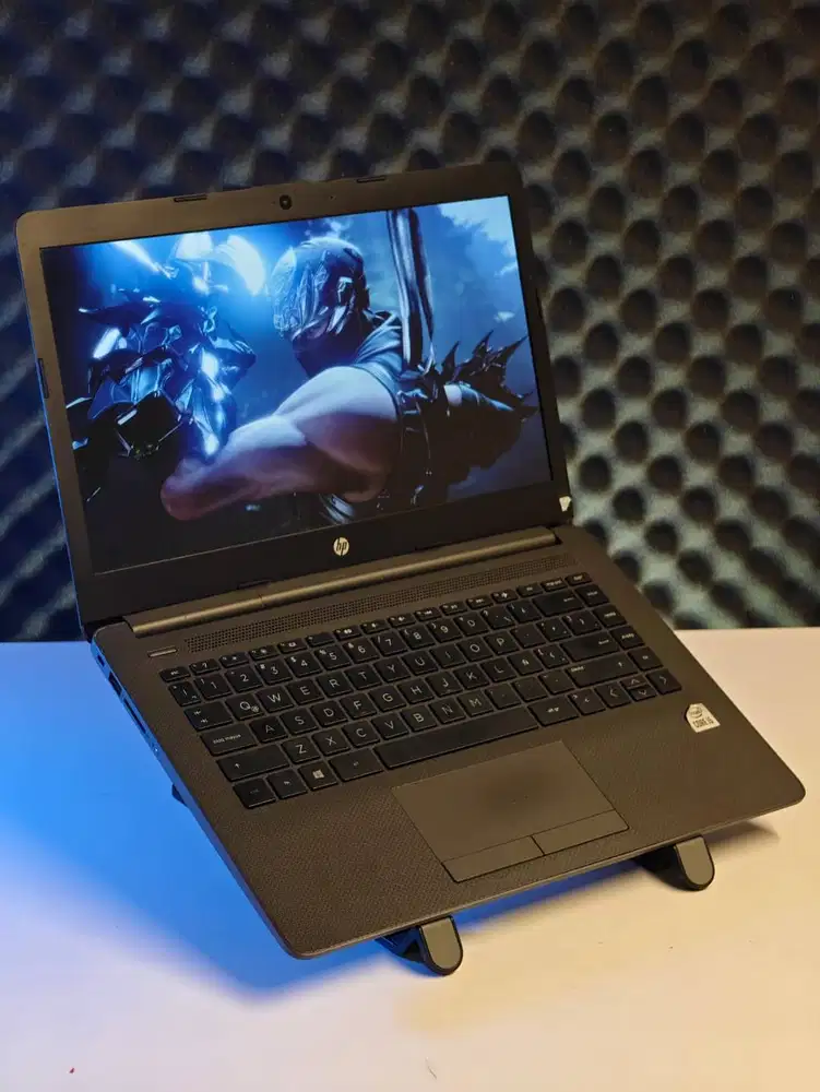 Laptop kerja cepat & ringan | i5 RAM 8GB SSD 256GB – free ongkir sejab