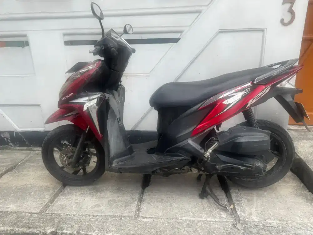 Vario 125 Kzr Merah 2012 ss lengkap off 2 thn