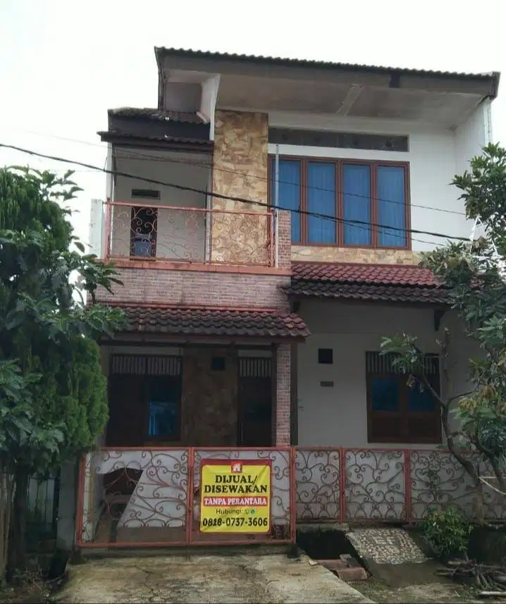 Disewakan rumah 2 lantai dekat Cibinong City Mall & tasiun Bojong Gede
