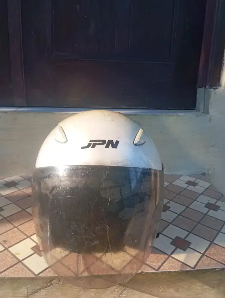 di jual helm merek JPN