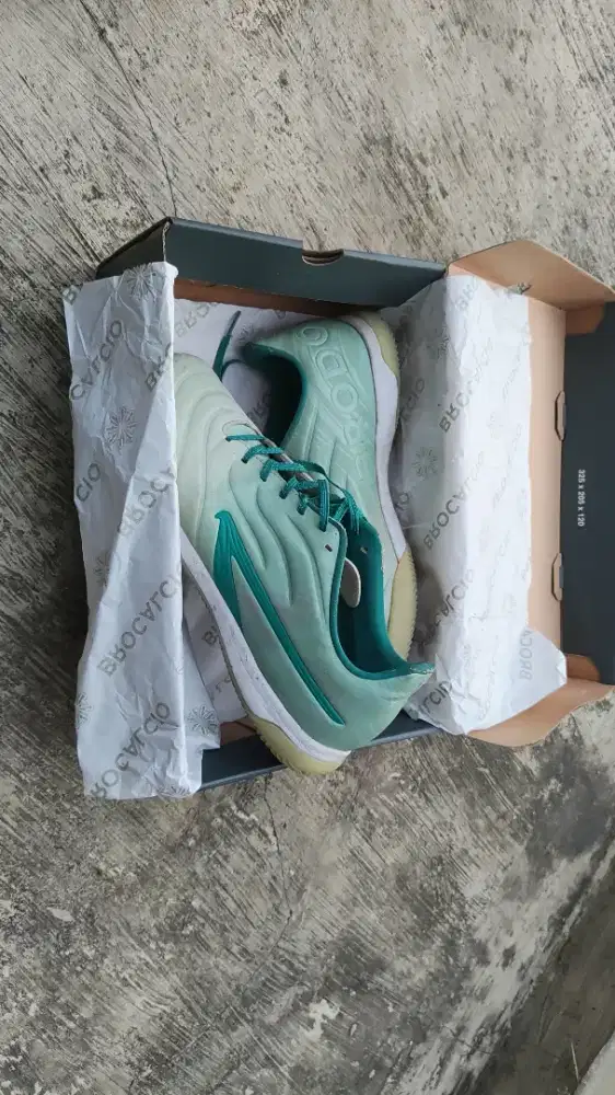 Sepatu futsal Brodo mezzala strike