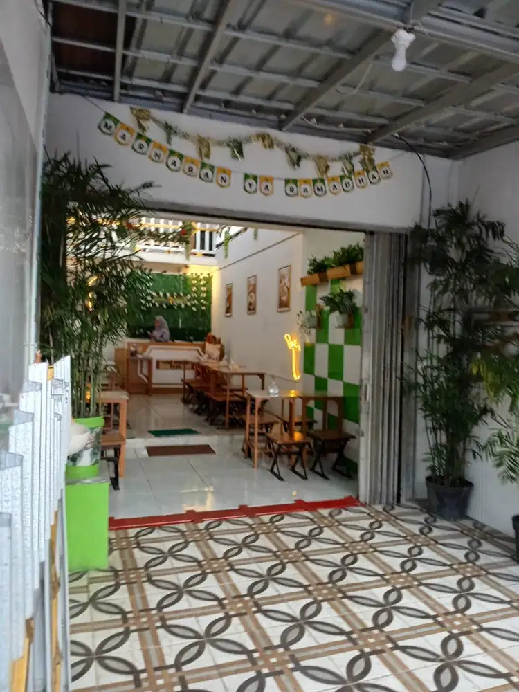 Mencari pegawai wanita untuk kuliner umur 17 sampai 21