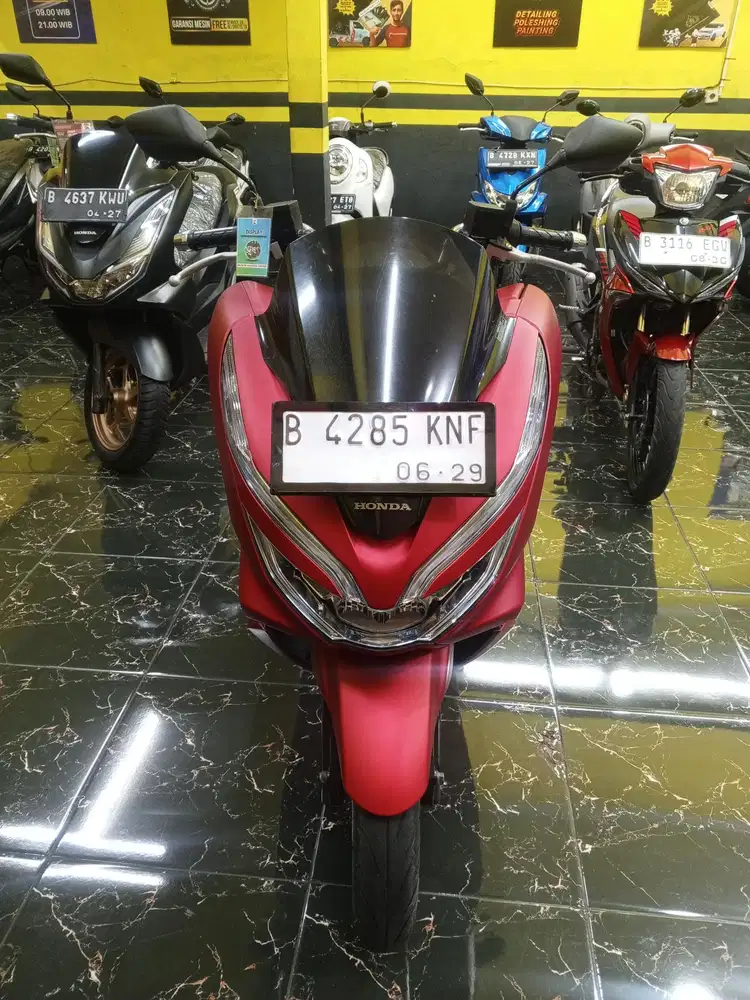 PCX CBS 2019. MESIN BODY KAKI2 AMAN. PAJAK ON. SS LENGKAP. NEGO