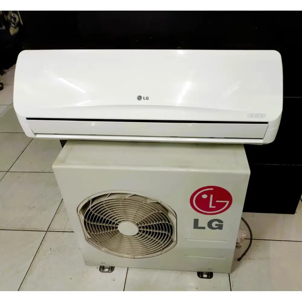 AC Split LG 1/2 PK Free Pasang + Pipa + Bracket - Bersih Siap Pakai