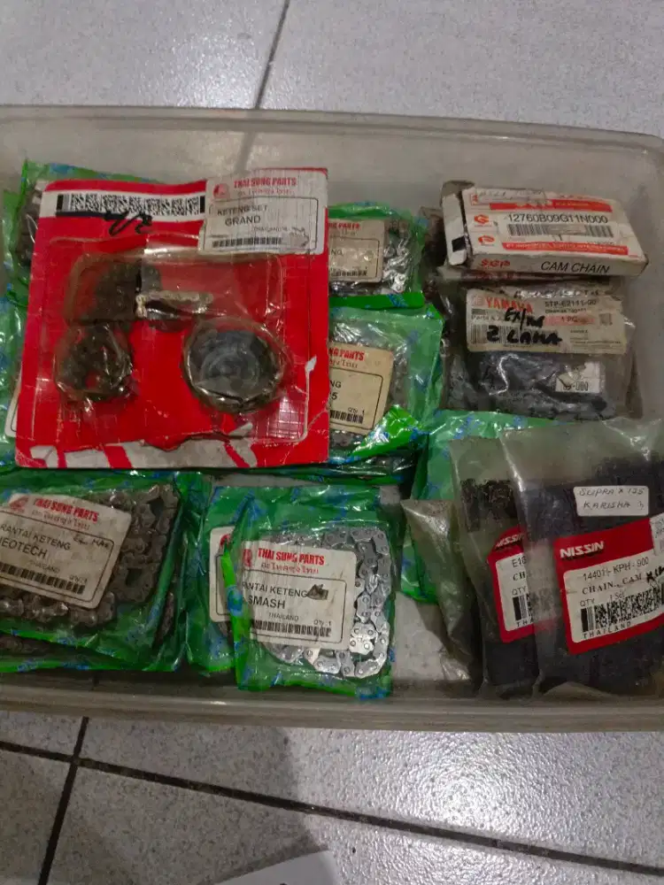 Rantai keteng dan komstir