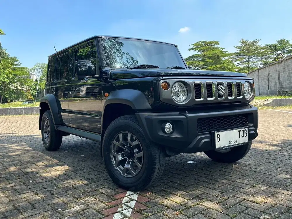 Suzuki Jimny 5 doors JC74 2024 Black AT435