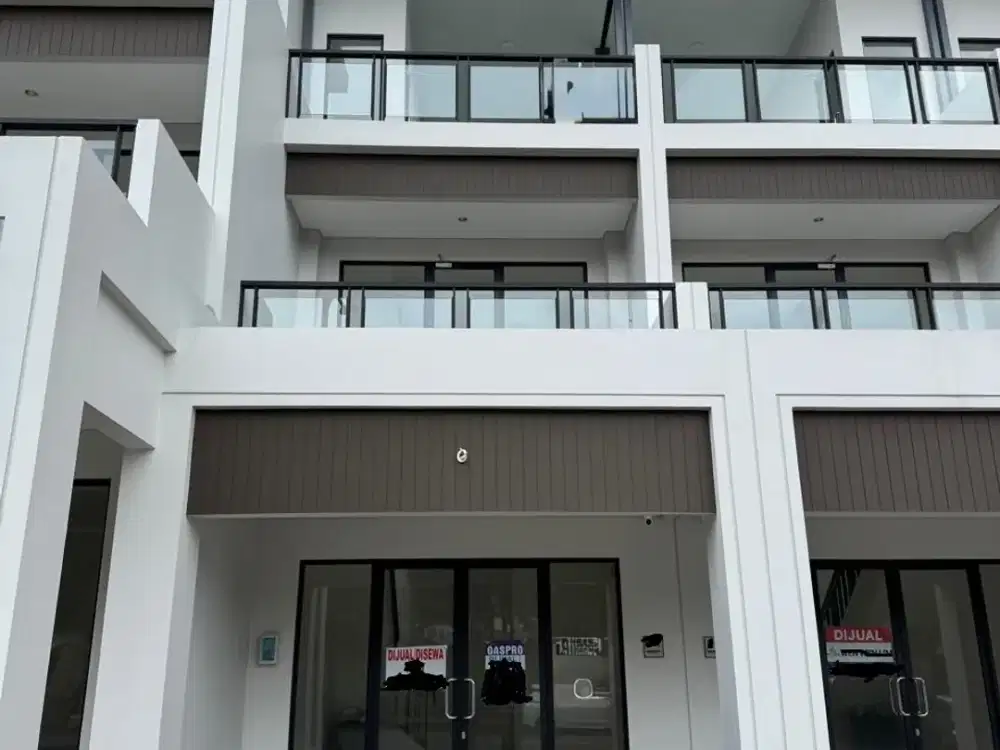 Disewakan Ruko Sorrento Grande East Hadap jalan!  Persis sebrang sekolah syafana