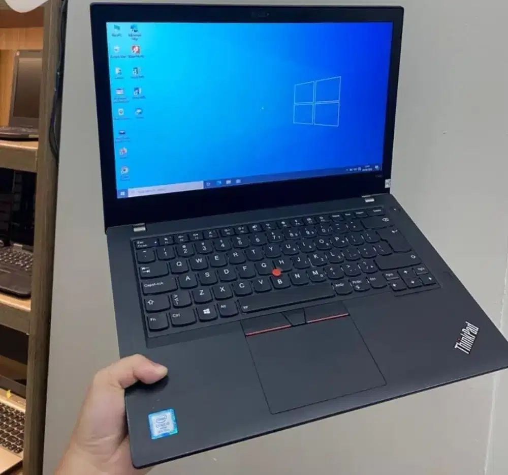 Lenovo Thinkpad Core i5 8360 RAM 8 SSD 256 Double Baterai