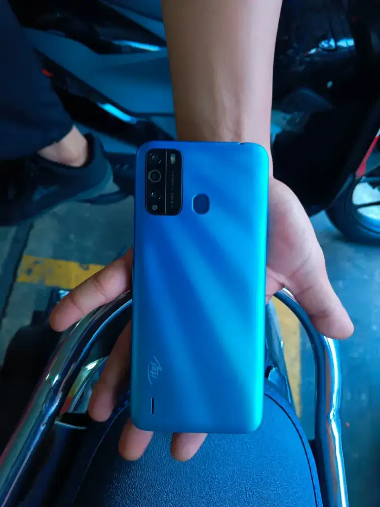 Hp itel 4g kondisi seperti di foto