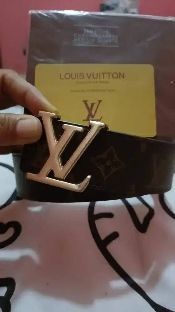 Ikat pinggang Wanita