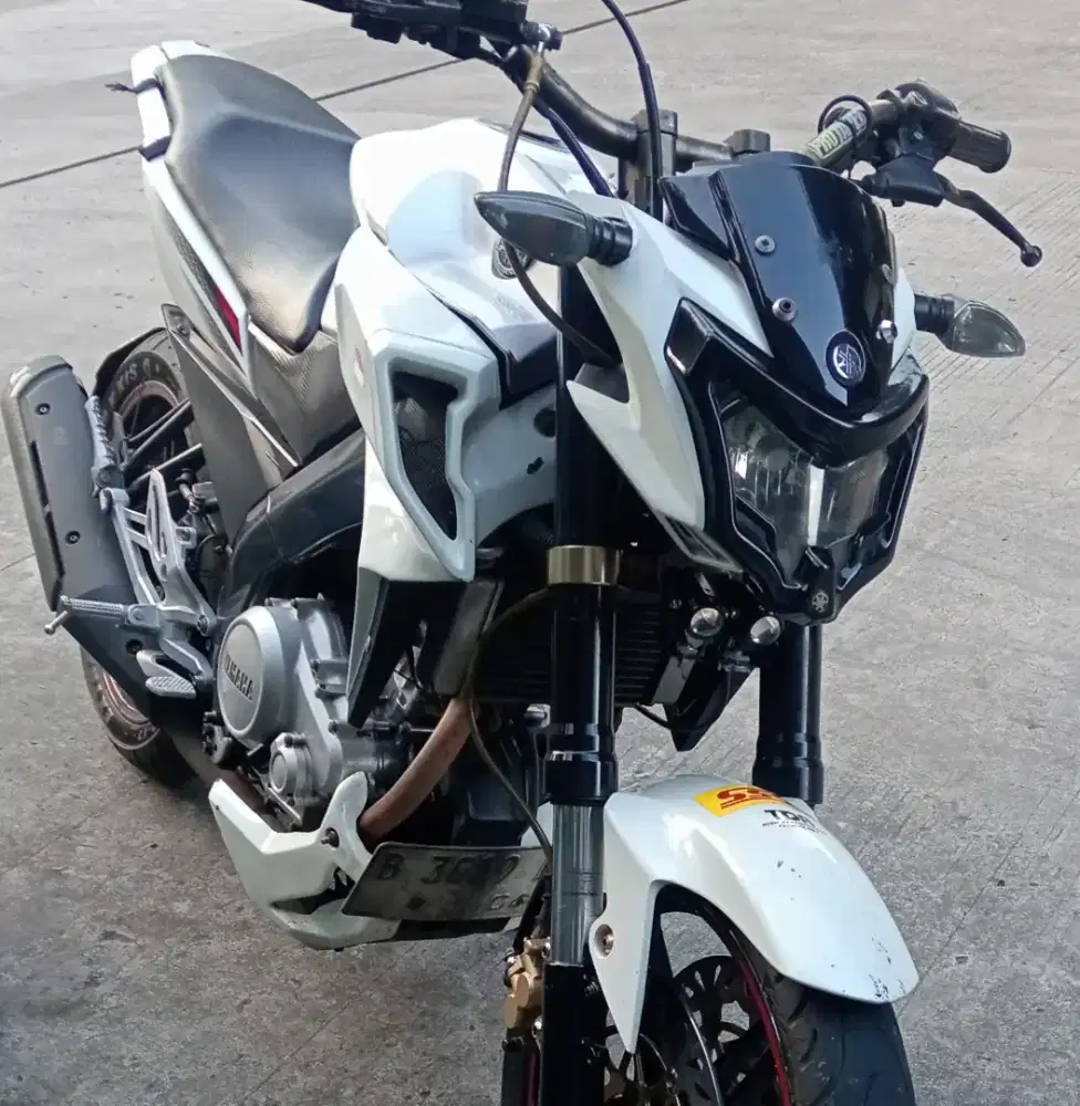 Dijual Vixion 2015
