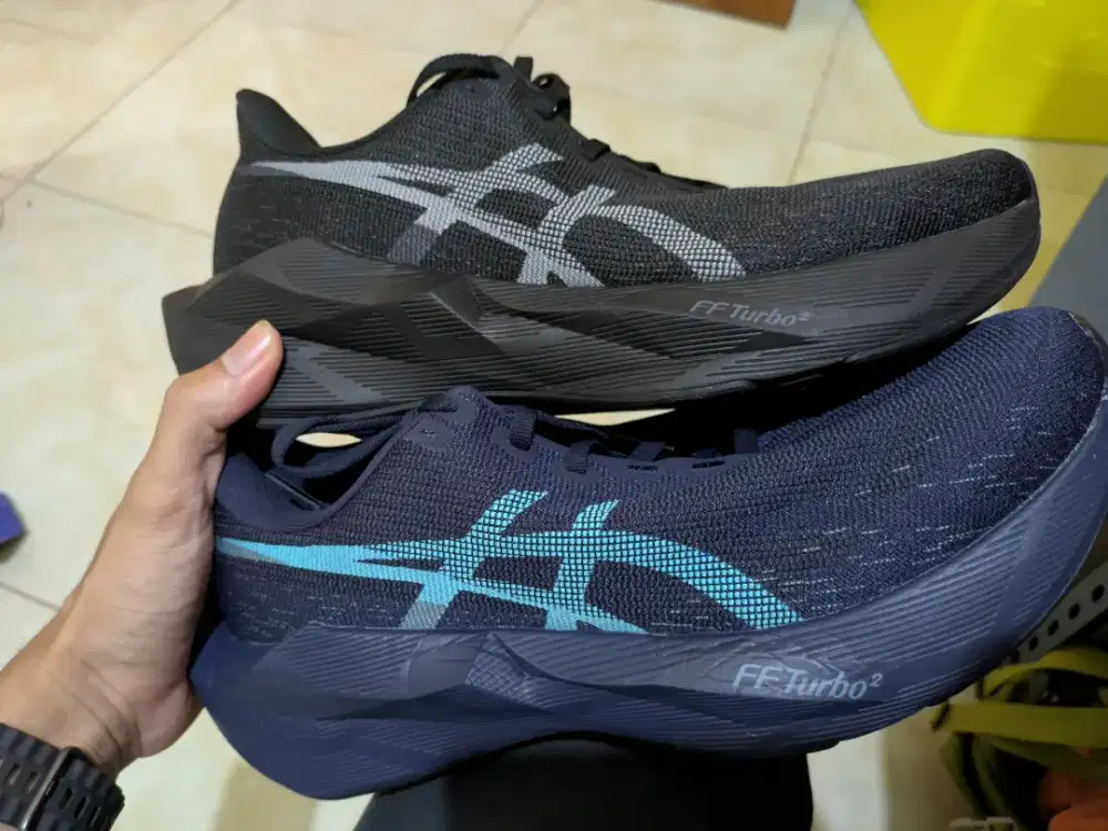 Asics Novablast 6 Replace box