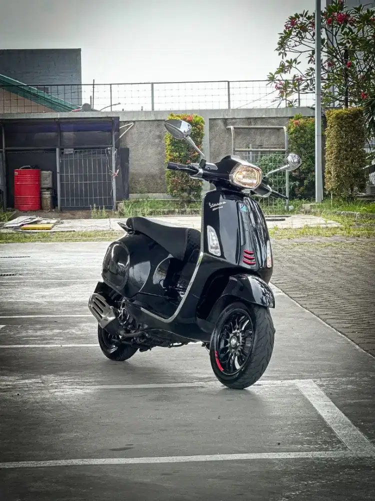 PIAGGIO VESPA SPRINT CARBON 2018