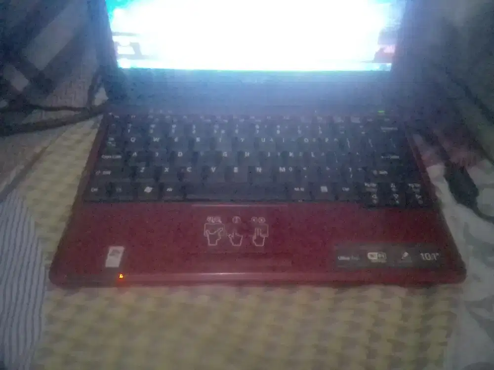 Jual notebook Acer aspire one ram 2 HDD 500gb