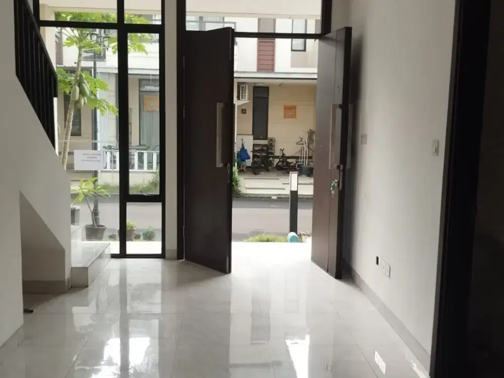 dijual cepat rumah minimalis lavon regalia, tangerang