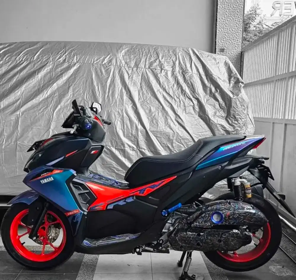 NEW AEROX ALPHA ABS CYBERCITY 2025