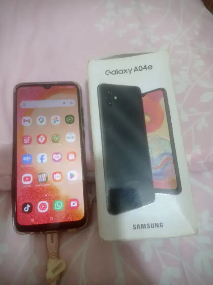 Jual-cptBU:Samsung A04e Ori sdh versi android-14 Ram.3/32 batangan,