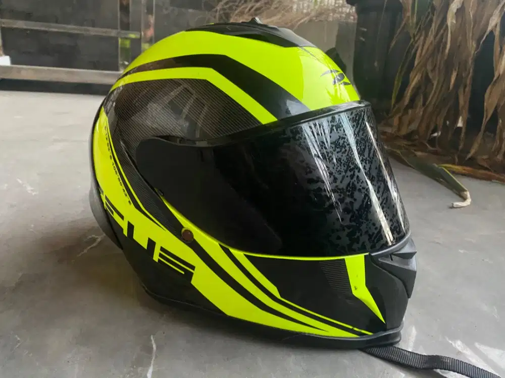 Dijual helm Zeus 822 ukuran L
