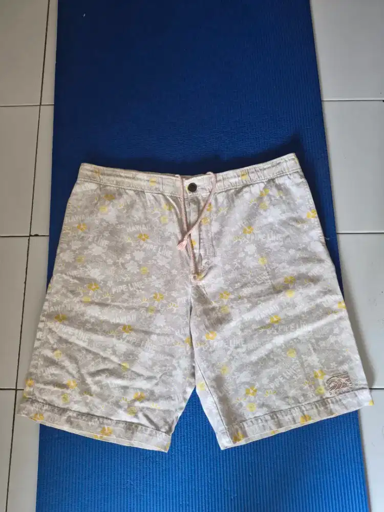 Celana Pendek Pipeline Pantai